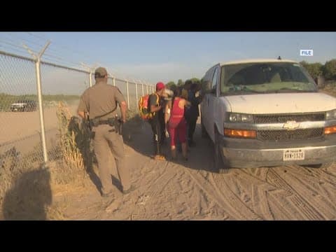 Biden prepares an order that would shut down asylum if a daily average of 2,500 migrants arrive