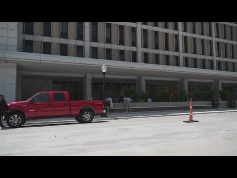North Texas court building closed due to water leak