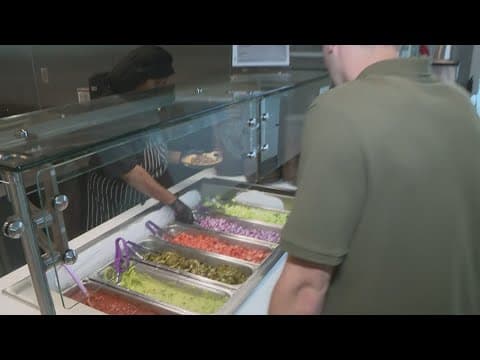 Tulane's new food plan to help students avoid 'Freshman 15'