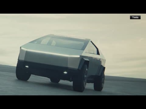 Tesla on a downward trend in consumer interest and resale value