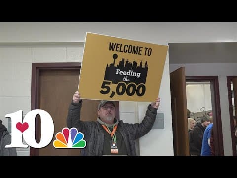 Grace Baptist Church gives away 1,000 turkeys