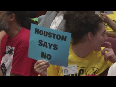 Houston City Council passes mayor's $7B budget despite protestors' disruptions
