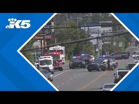 19-year-old killed in crash on Aurora Avenue