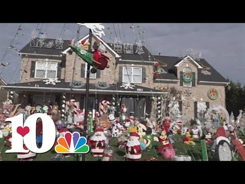 Knoxville homes begin taking down holiday lights after Christmas Day celebrations