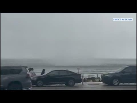 'Everything is just flying' | Galveston waterspout collapses tents, tosses beach umbrellas and chair