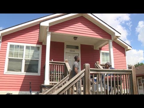 80-year-old Hitchcock resident couldn't afford to remove bees from her home. Then someone stepped in