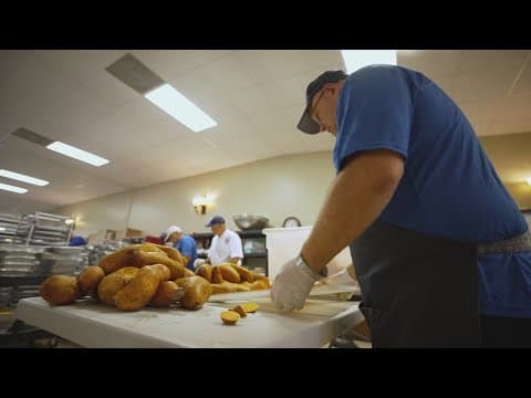Dallas Chef returns to Kerr County to volunteer days after his daughters attended Camp Mystic