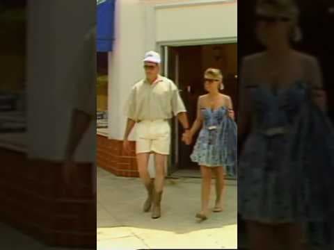 Couple goes summer shopping in 1988