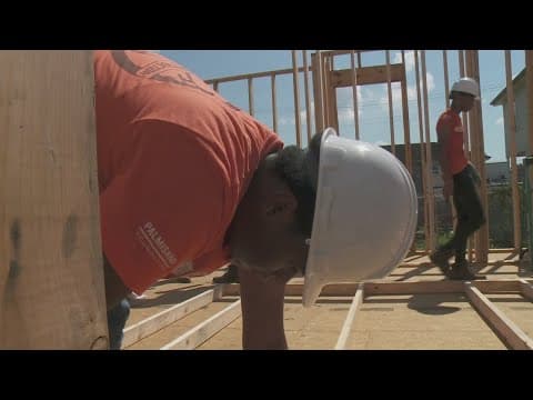 NOLA students earn school credit – and a paycheck – building affordable homes