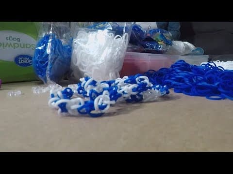 Gahanna teen creating bracelets and raising money for Israel