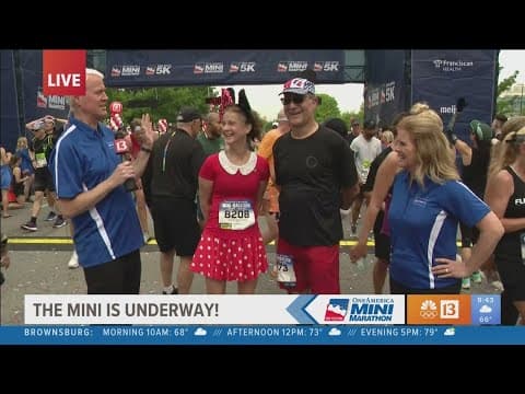 Mickey and Minnie at the 2024 Mini-Marathon