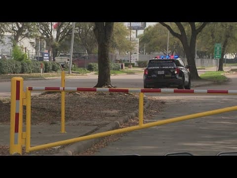 Houston city officials call permanent gates blocking side streets of 'Bissonnet Track' a success