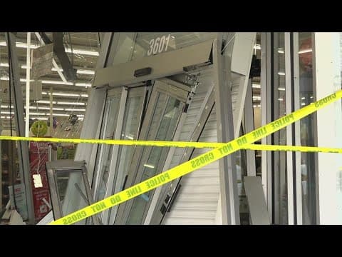 Suspects wanted for burglarizing DC CVS