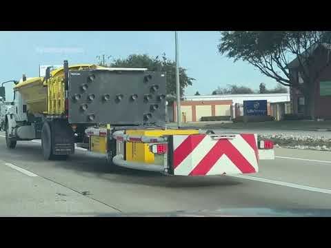 Texas begins preparing highways ahead of icy winter storm