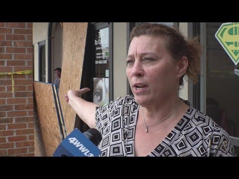 Car crashes into buildings, speeds off in Kenner