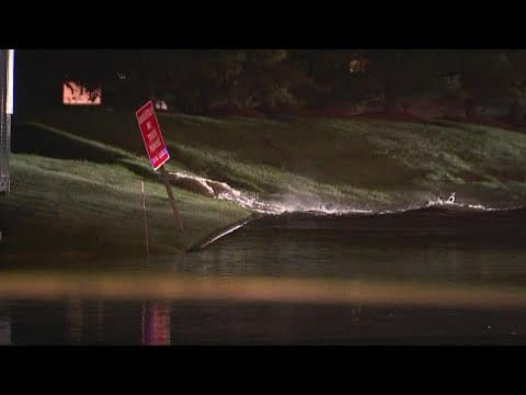 Flooding caused by water main break in northwest Columbus