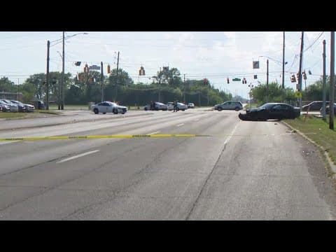 1 killed in crash on Indy's east side