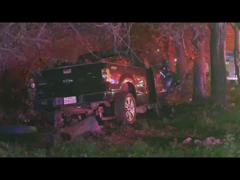 Pickup truck crashed overnight off I-345 in Dallas