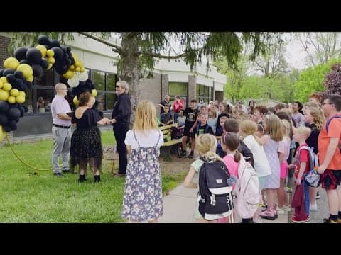 Elementary school lunch lady gets married in front of her students in Lebanon