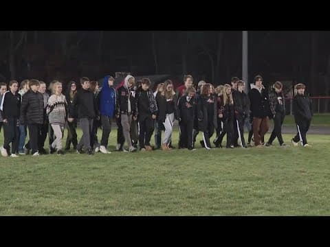Hundreds gather for prayer vigil at Tuscarawas Valley HS following deadly Ohio bus crash