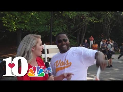 'We're No. 1, baby!' | Sterl the Pearl is getting the orange juice flowing for the Vols