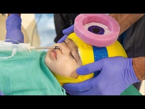 Houston surgeon turns bandages into superhero helmets