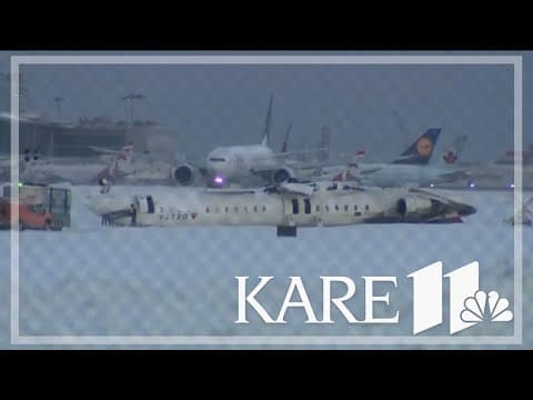 How did everyone aboard Minneapolis flight that crashed in Toronto survive?