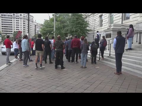 DC Council passes bill to support DC Circulator workers being laid off