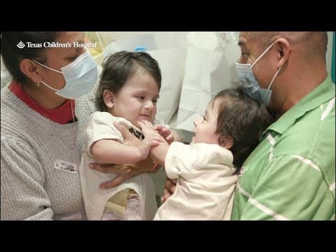 Once conjoined twin toddlers all smiles on homecoming day | Houston news
