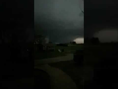Lightning Reveals Tornado in Tennessee