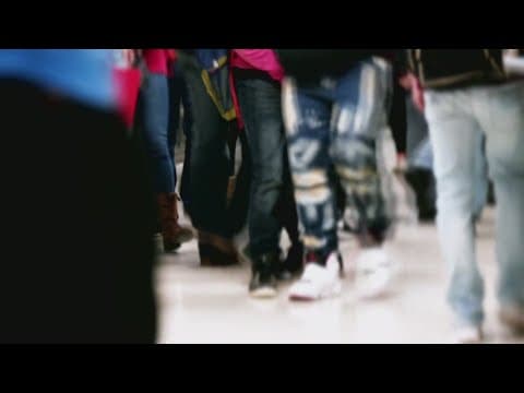 Indiana lawmakers consider bill that could require schools to create internet safety curriculum