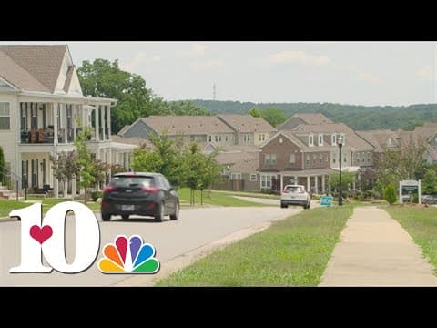 Woman arrested after her mother asked for help by displaying sign in Middle Tennessee