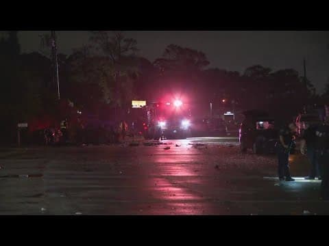 HCSO Update: 2 dead after driver loses control, crashes into oncoming traffic in east Harris County