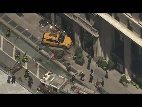 2 Columbus residents injured after taxi cab jumps curb, hits crowd in New York
