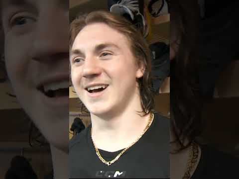 #Gophers freshman Logan Cooley on Minnesota fans coming to cheer them on in Tampa. #shorts #hockey