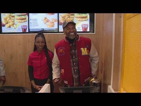 Mike Epps honored, gives back to community