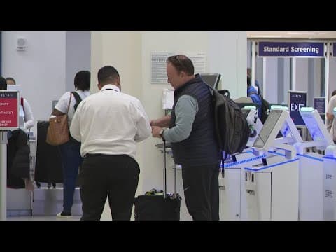 Thanksgiving travel expected to break records at Houston Airports
