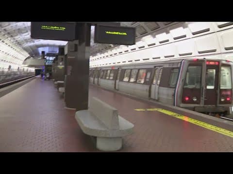 Metro opens on time despite Microsoft outages