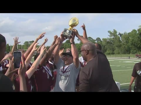 De La Salle caps unbeaten season with inaugural girls HS football championship