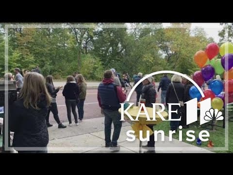 The "Parkway Party" has cheered on marathon runners from their yard since 1996