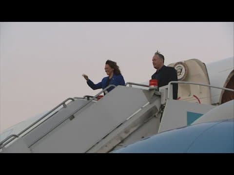 Kamala Harris arrives in Chicago for Democratic National Convention