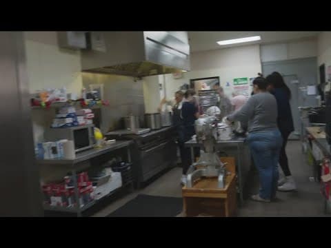 Salvation Army prepares Thanksgiving meal for those in need