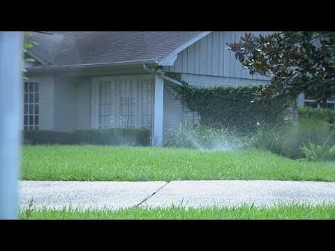Heat, lack of rain causing low water pressure across Houston, officials say