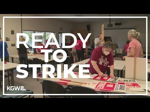 Evergreen, Camas teachers prepare signs for authorized strike