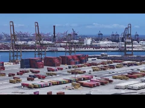 Appeals court allows Trump to continue collecting tariffs under an emergency powers law for now