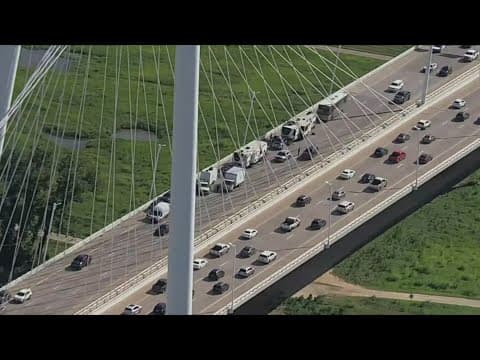 Shaboozy shuts down Dallas bridge to film a music video