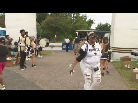 Saints Fans Rally Behind Team Ahead of First Practice in NOLA
