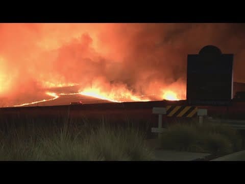 California wildfire prompts evacuation warnings