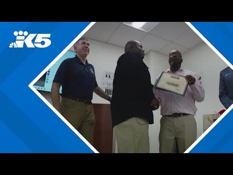 Everett's new Maritime Institute graduates first class