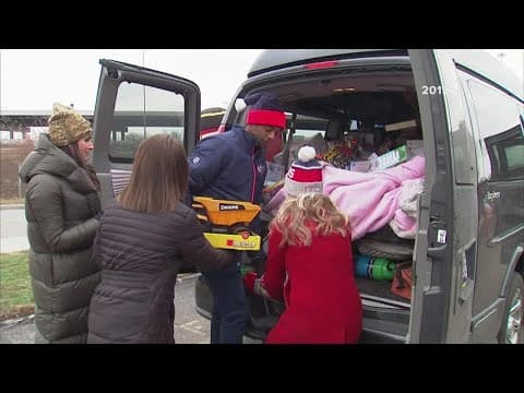 Strangers offer smiles, hope to families for Salvation Army toy drive